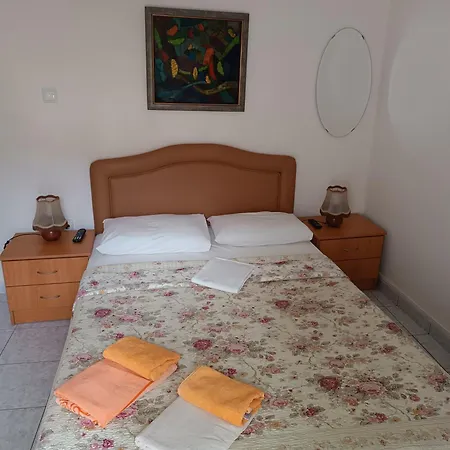 Anestis & Apartament