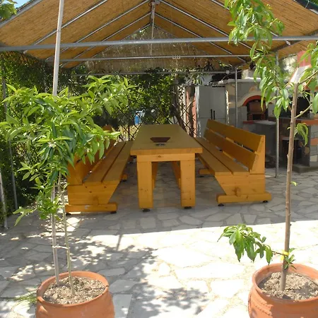 Anestis & PalaiónTsiflíkion