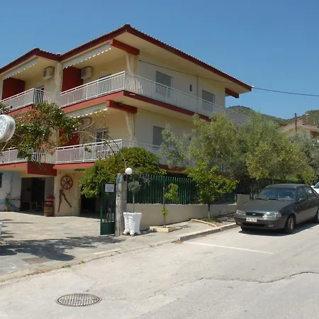 Anestis & Apartmán PalaiónTsiflíkion